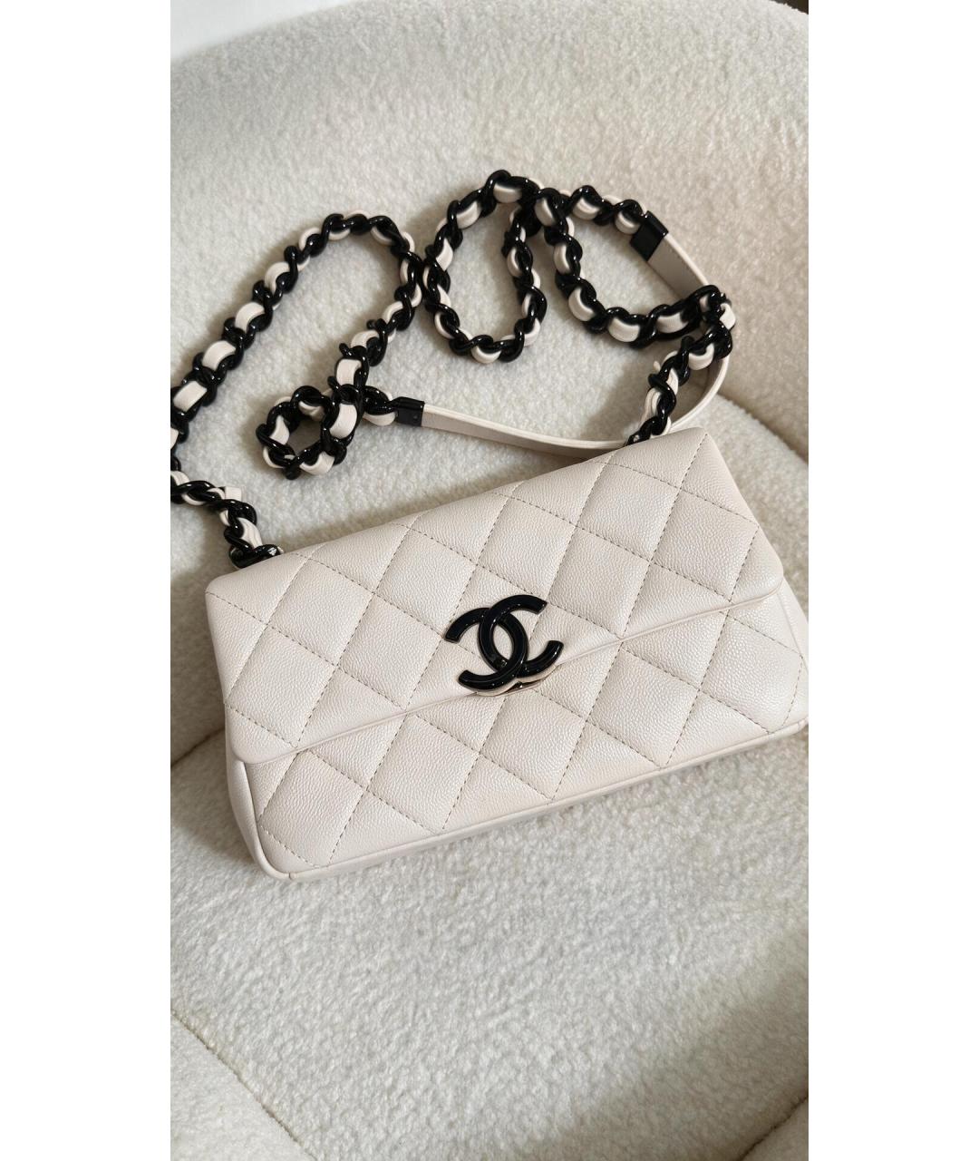 CHANEL Белая кожаная сумка через плечо, фото 4