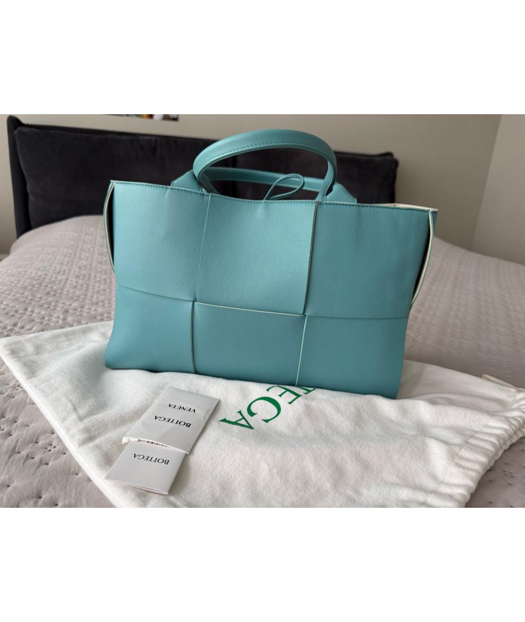 BOTTEGA VENETA Голубая кожаная сумка тоут, фото 2