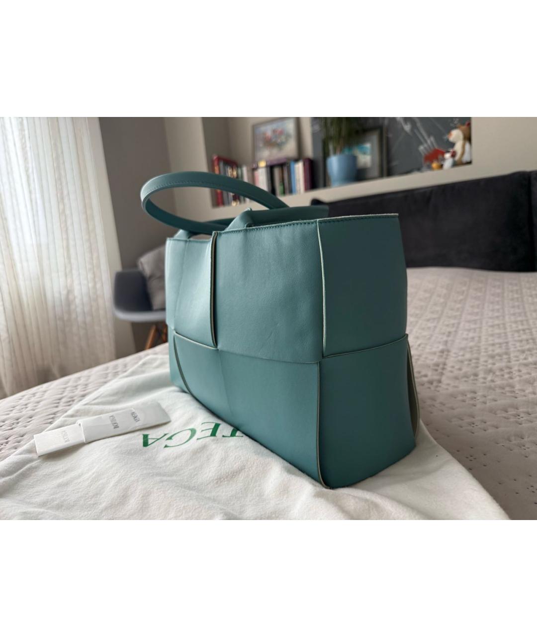 BOTTEGA VENETA Голубая кожаная сумка тоут, фото 3