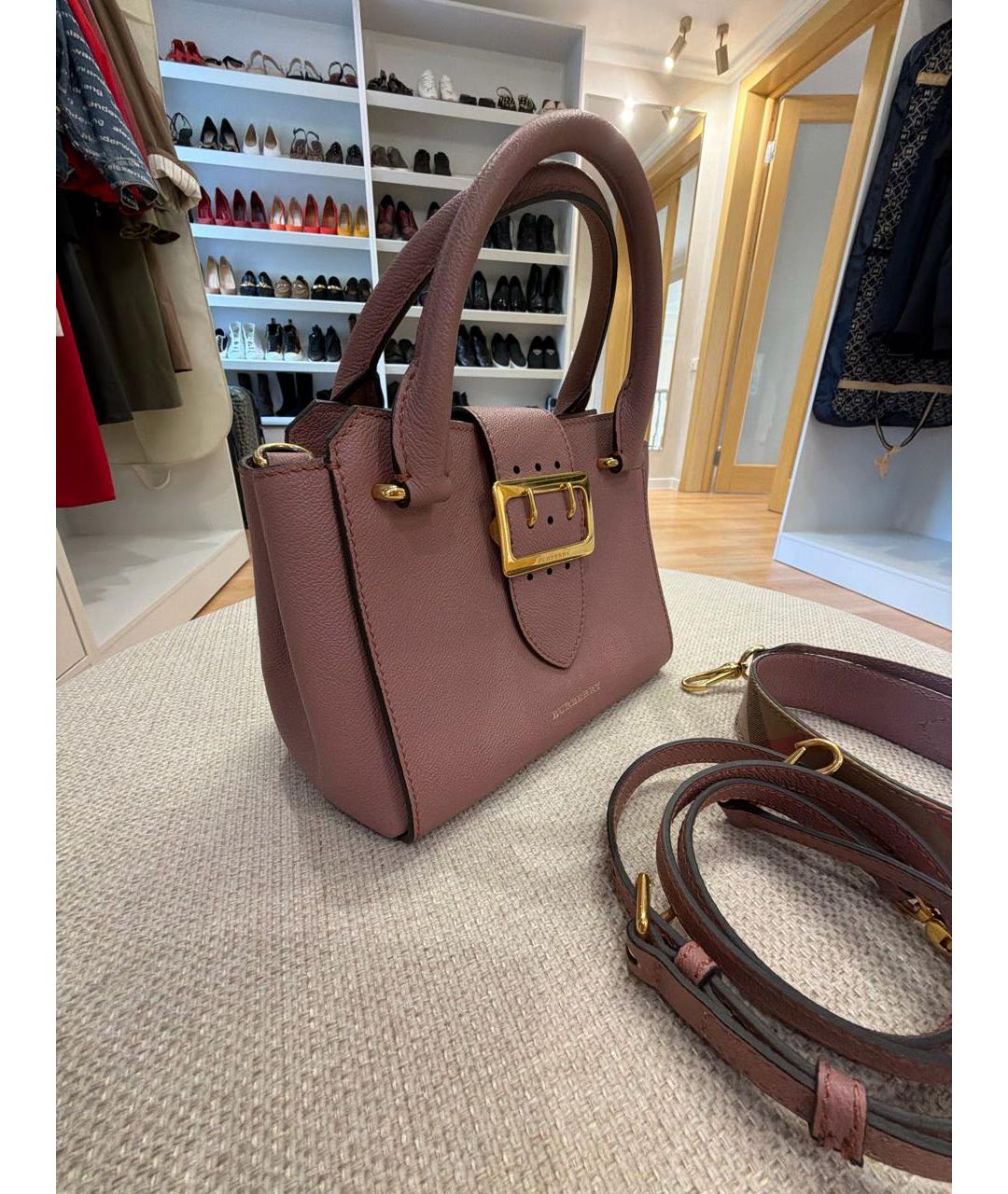 BURBERRY Розовая кожаная сумка с короткими ручками, фото 2