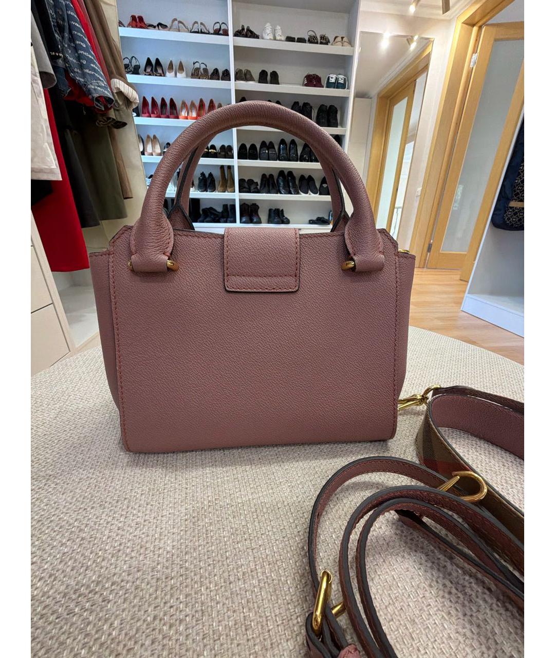 BURBERRY Розовая кожаная сумка с короткими ручками, фото 3