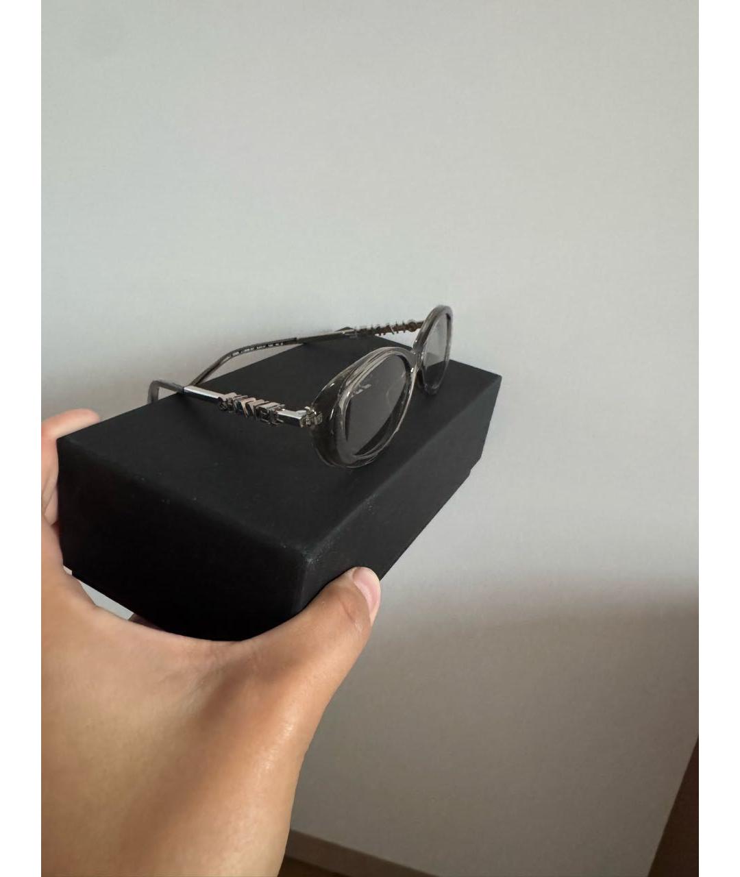 CHANEL Серые пластиковые солнцезащитные очки, фото 2