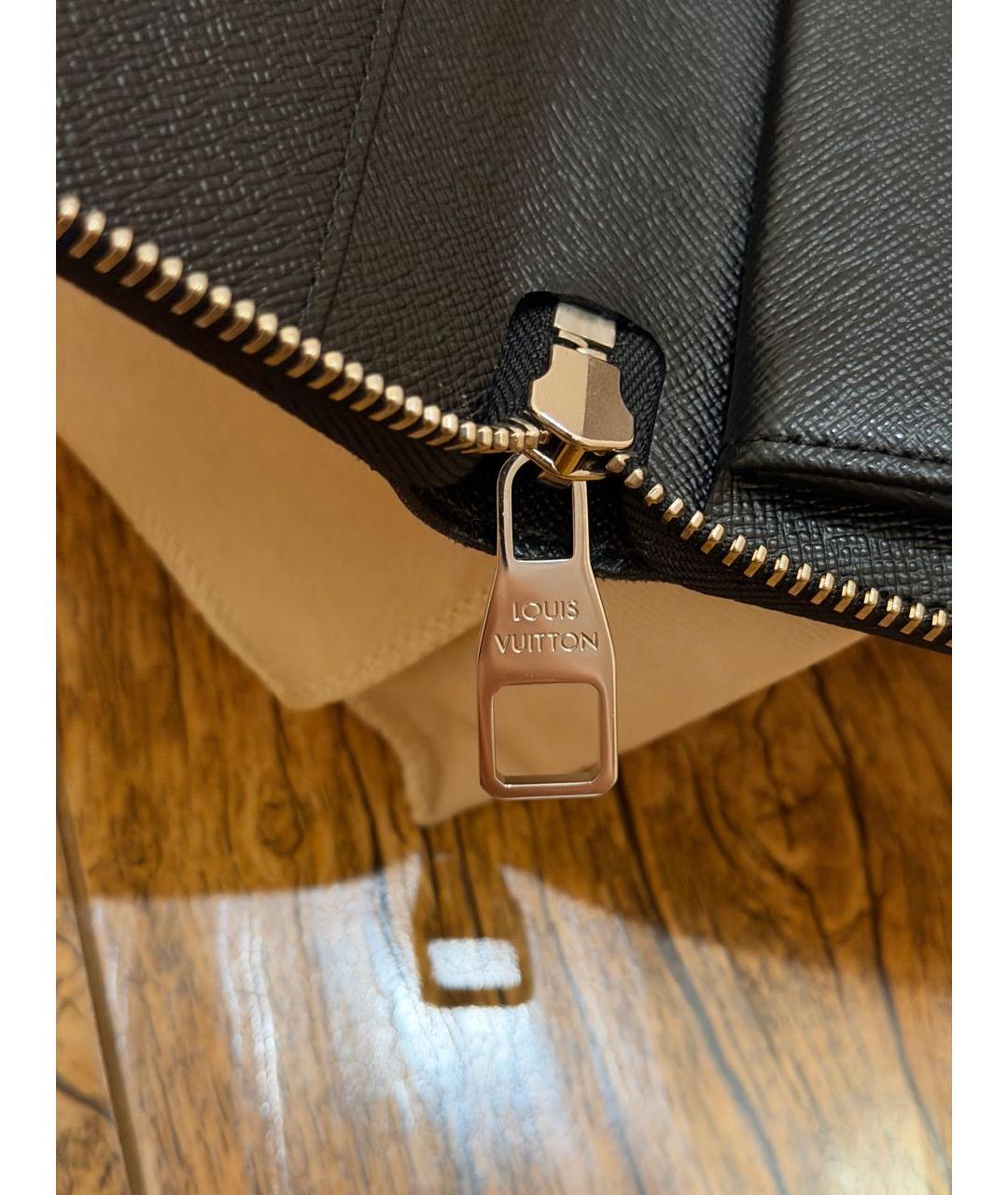 LOUIS VUITTON Черный кожаный кошелек, фото 5