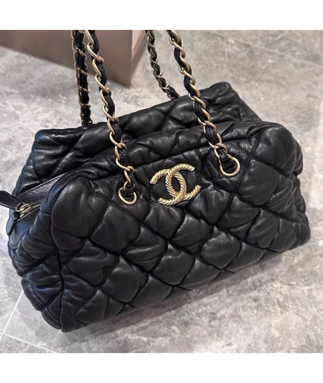 CHANEL Черная кожаная сумка через плечо, фото 2