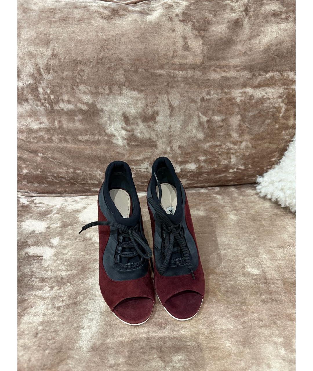 MIU MIU Бордовые замшевые босоножки, фото 2