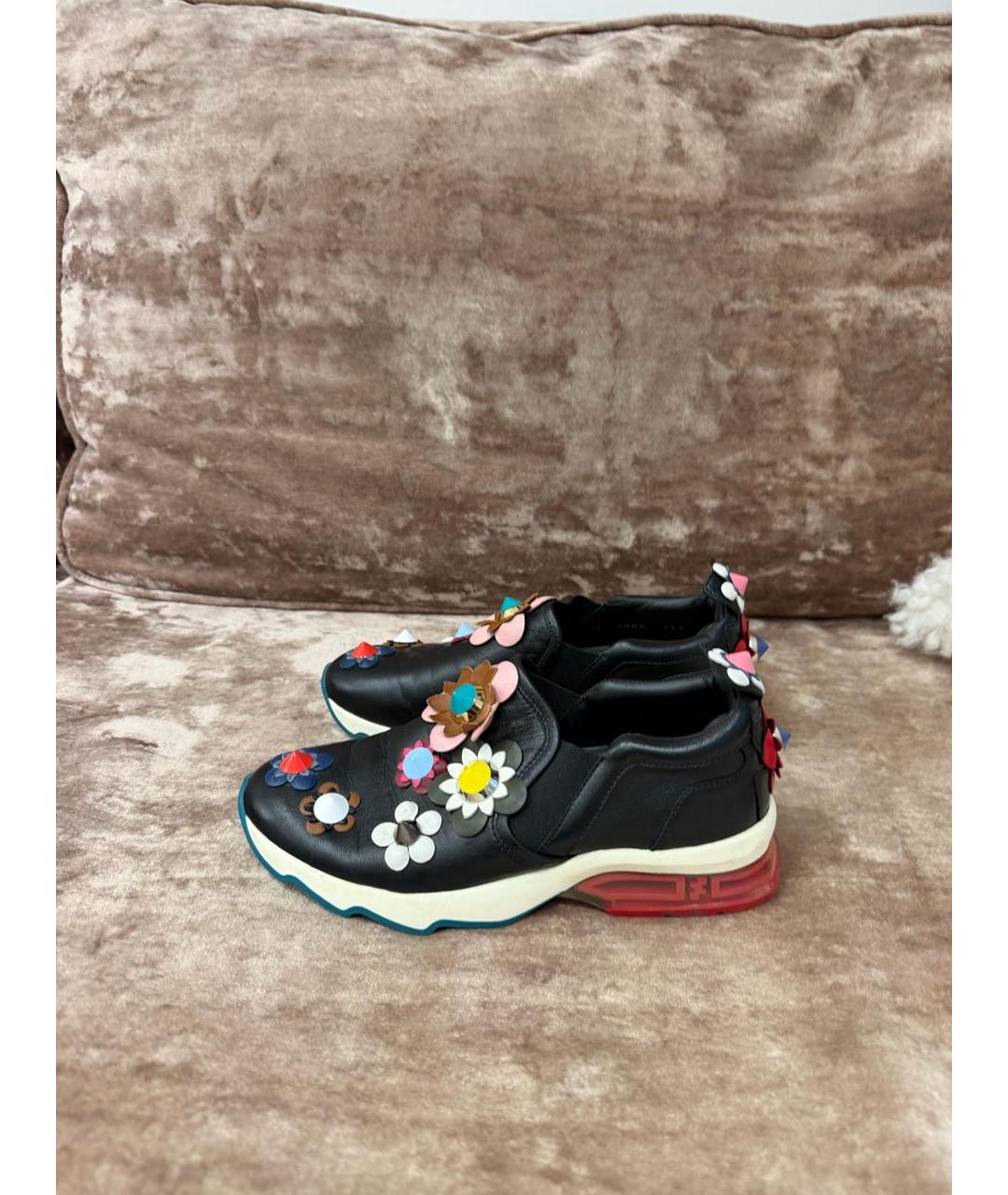 FENDI Черные кожаные слипоны, фото 3