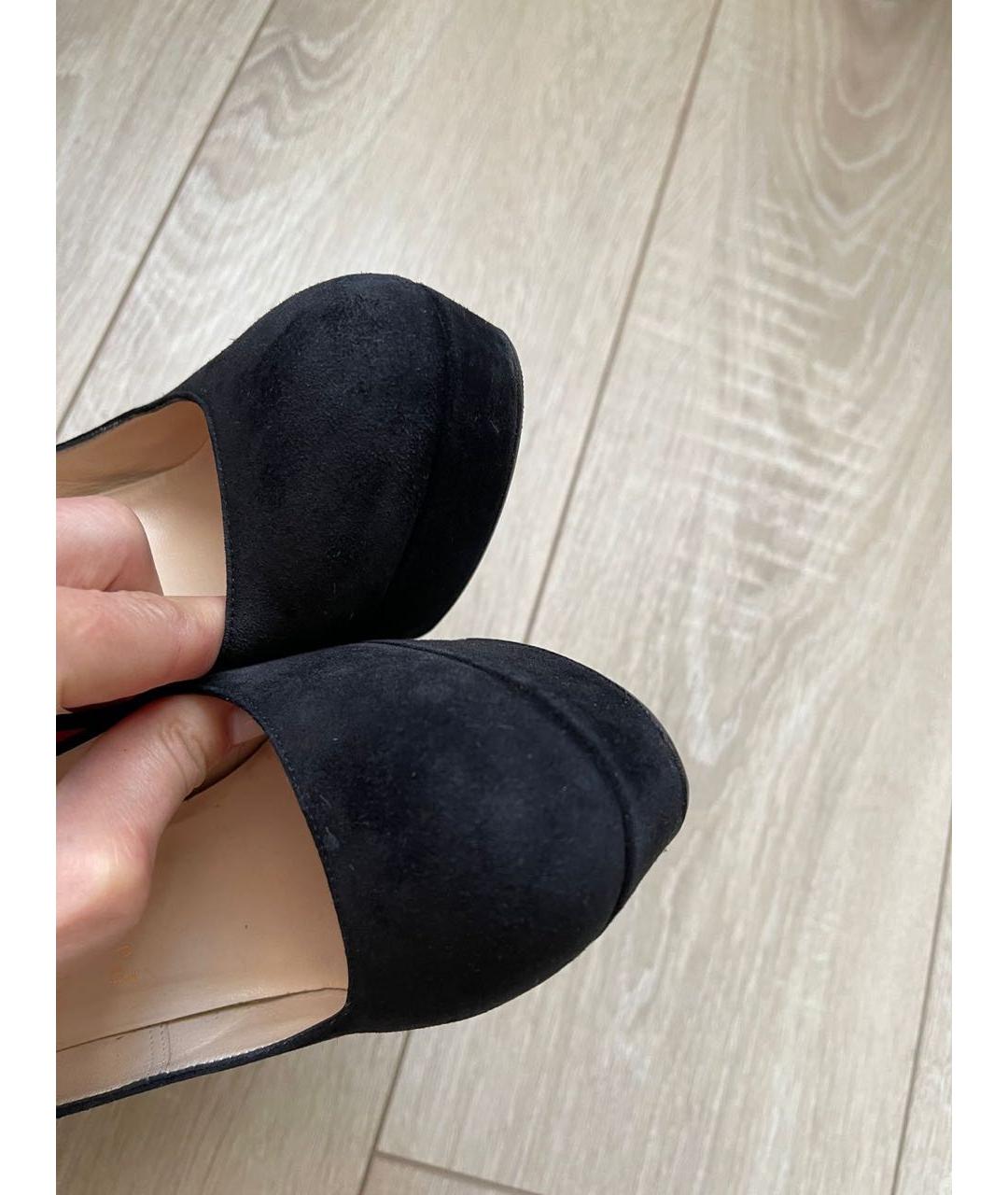 CHRISTIAN LOUBOUTIN Черные замшевые туфли, фото 3