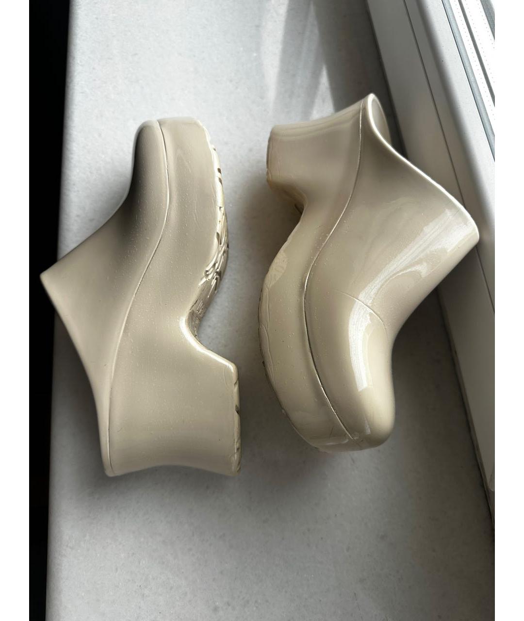 LOEWE Бежевые сабо, фото 6