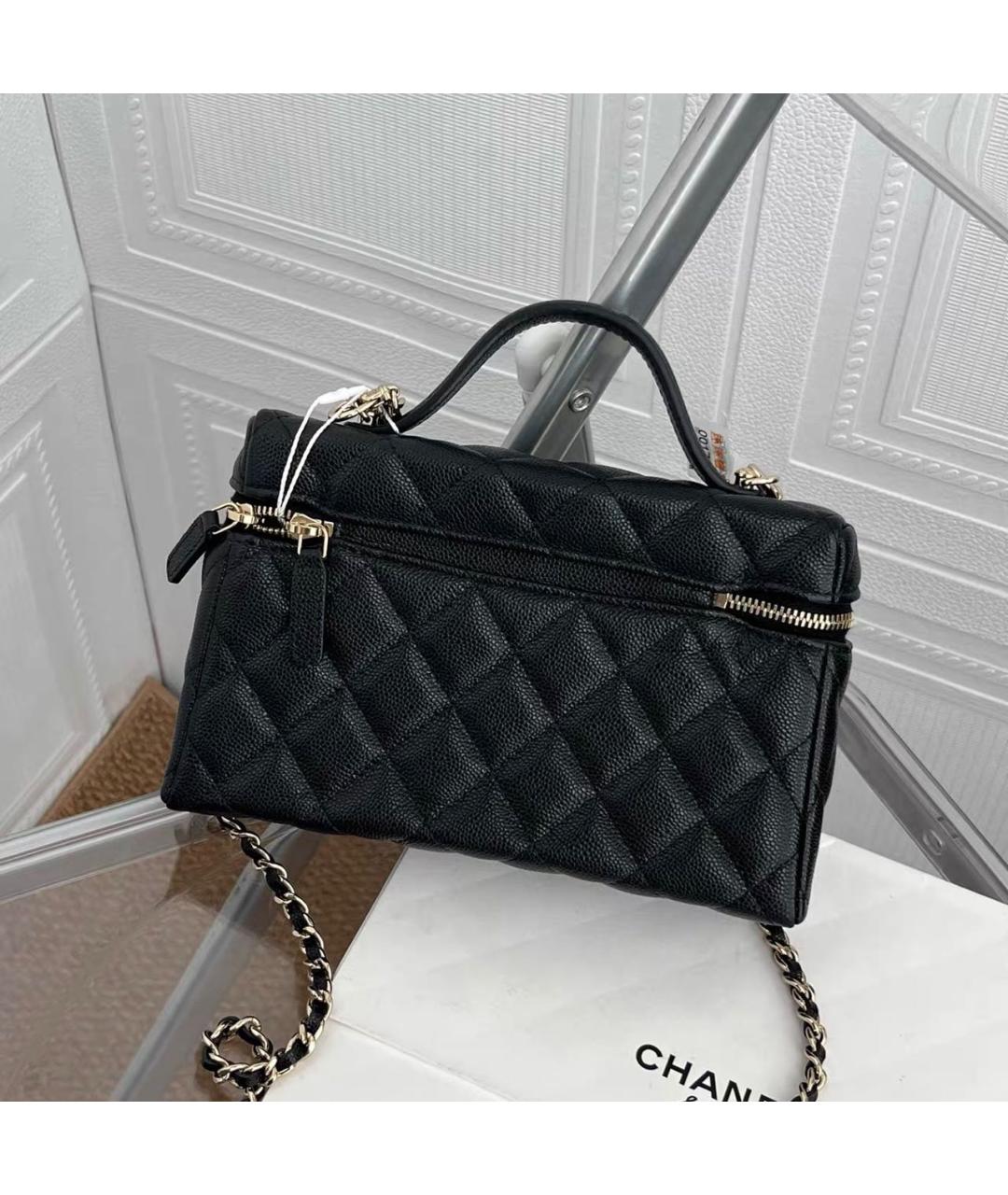 CHANEL Черная кожаная сумка через плечо, фото 2