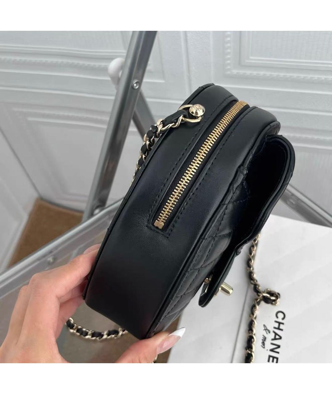 CHANEL Черная кожаная сумка через плечо, фото 4