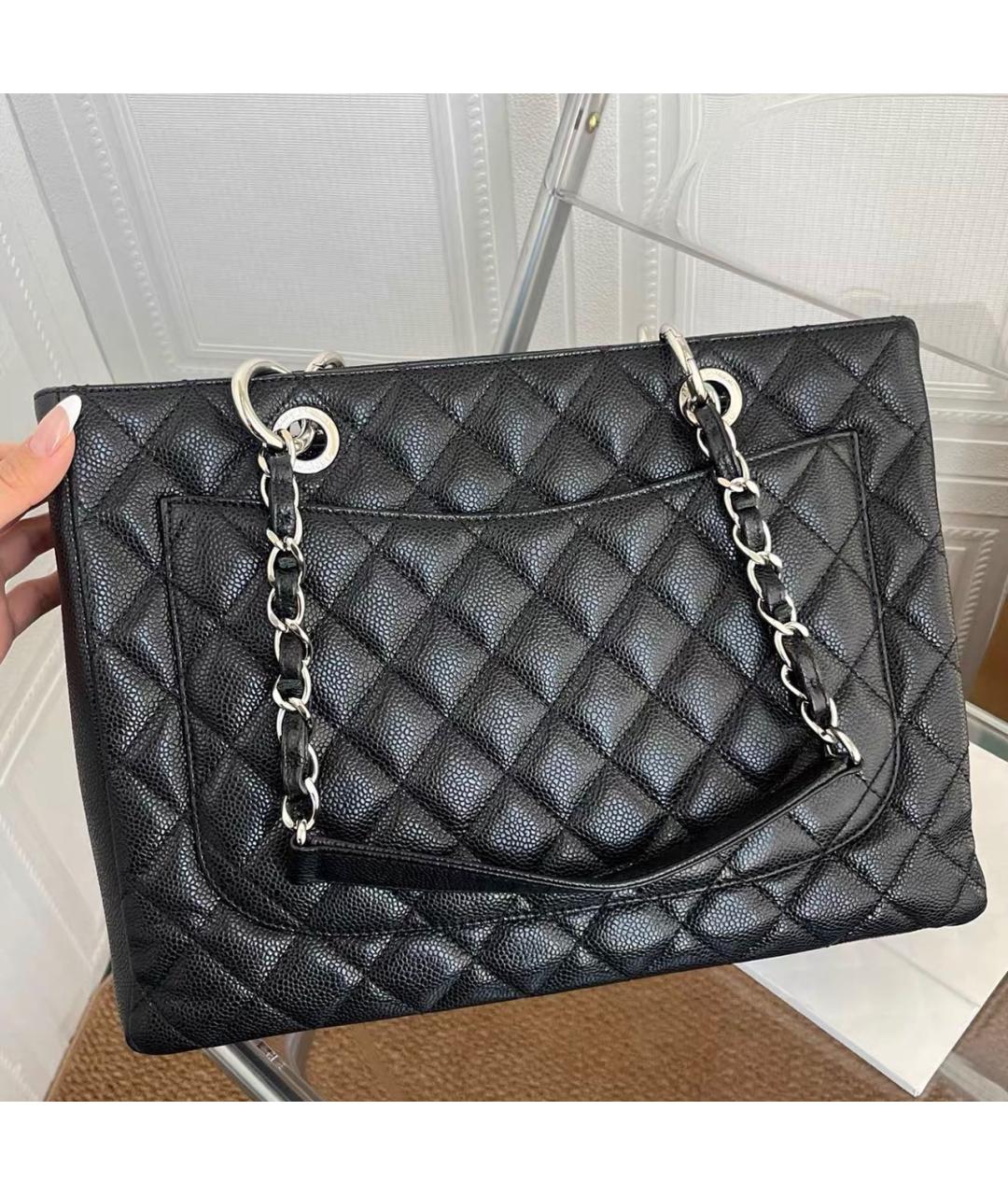 CHANEL Черная кожаная сумка тоут, фото 2