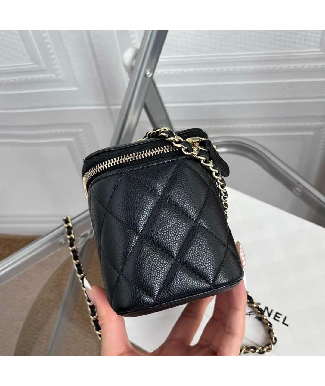 CHANEL Черная кожаная сумка через плечо, фото 4