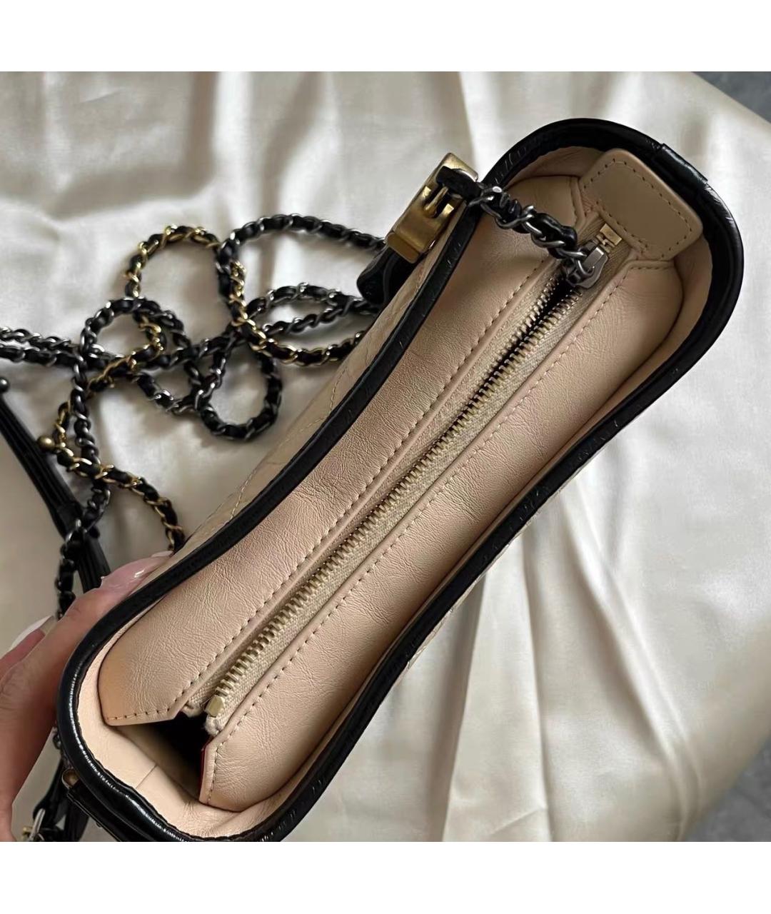 CHANEL Бежевая кожаная сумка через плечо, фото 5