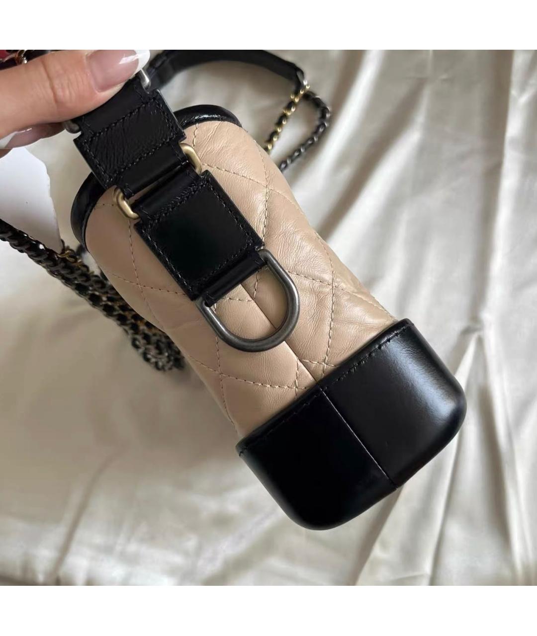 CHANEL Бежевая кожаная сумка через плечо, фото 3