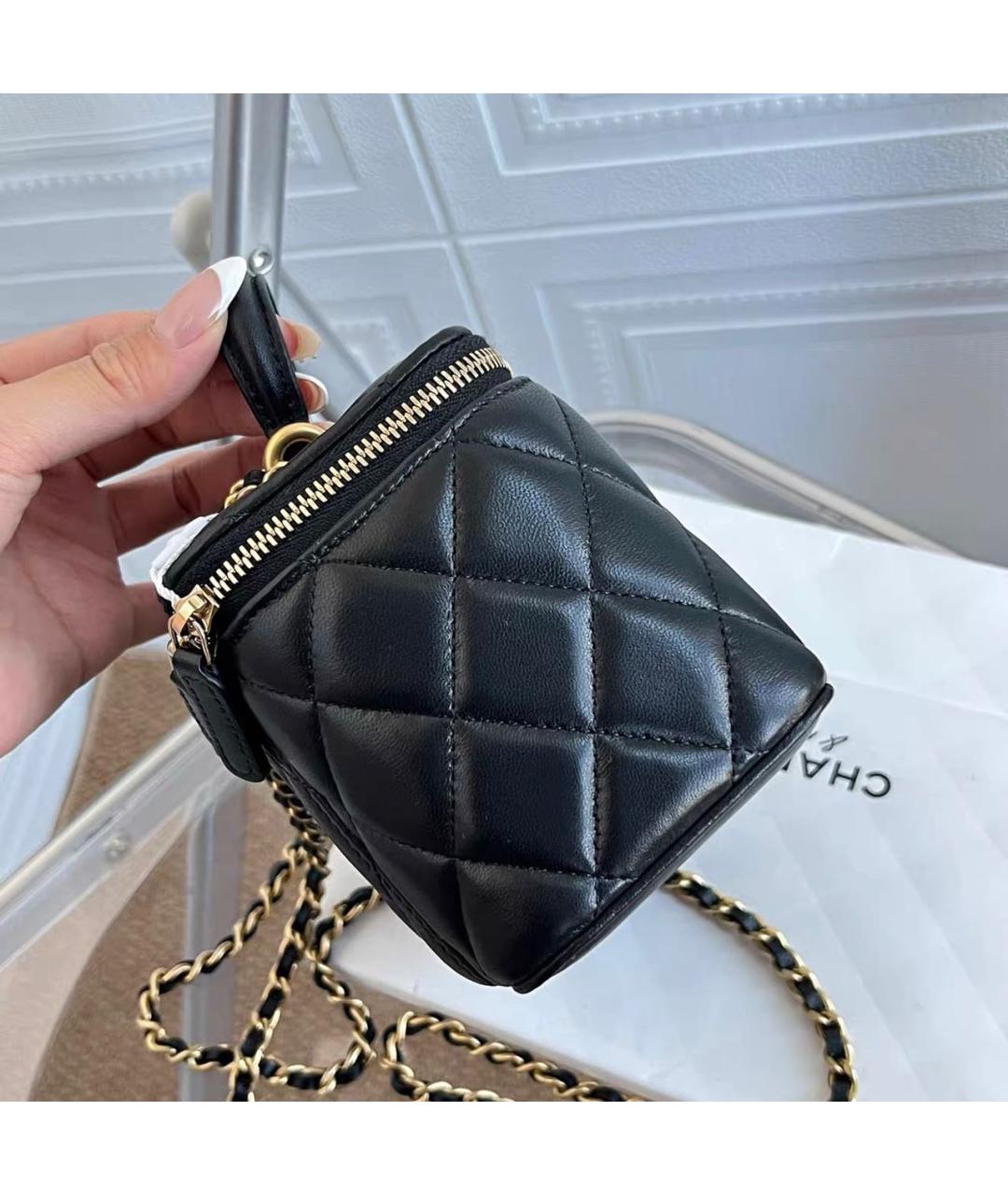 CHANEL Черная кожаная сумка через плечо, фото 3