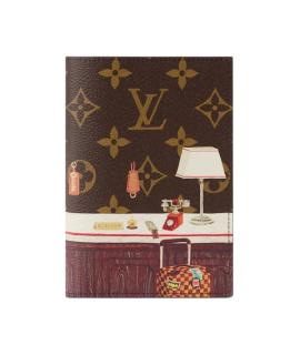 LOUIS VUITTON Обложка/футляр