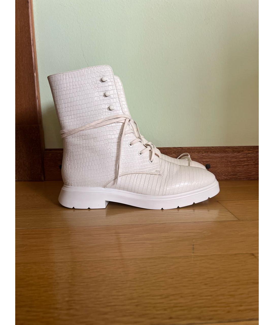 STUART WEITZMAN Белые кожаные ботинки, фото 6