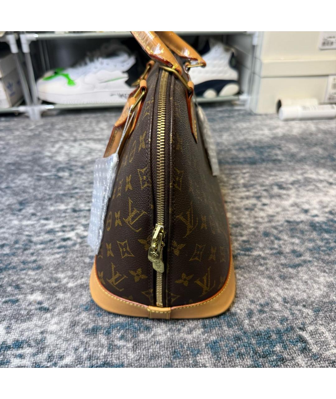 LOUIS VUITTON Коричневая сумка с короткими ручками из канвы, фото 5