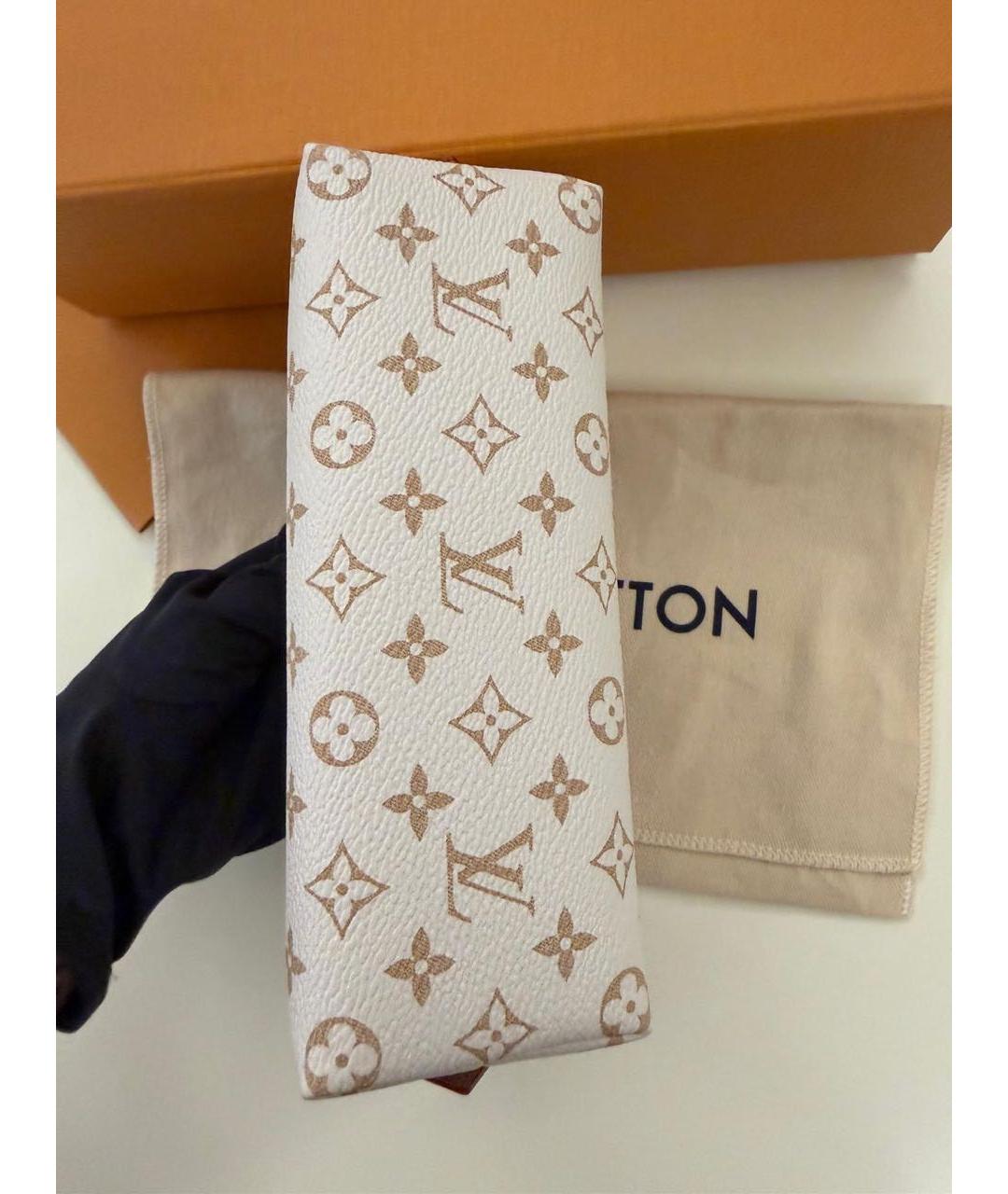 LOUIS VUITTON Бежевая косметичка, фото 5