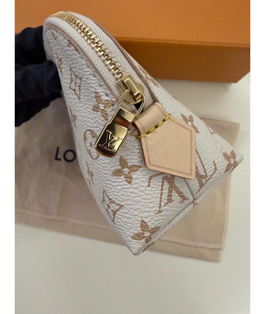 LOUIS VUITTON Бежевая косметичка, фото 4