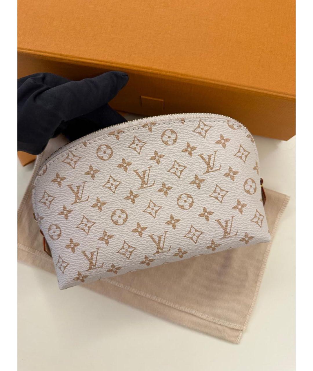LOUIS VUITTON Бежевая косметичка, фото 2