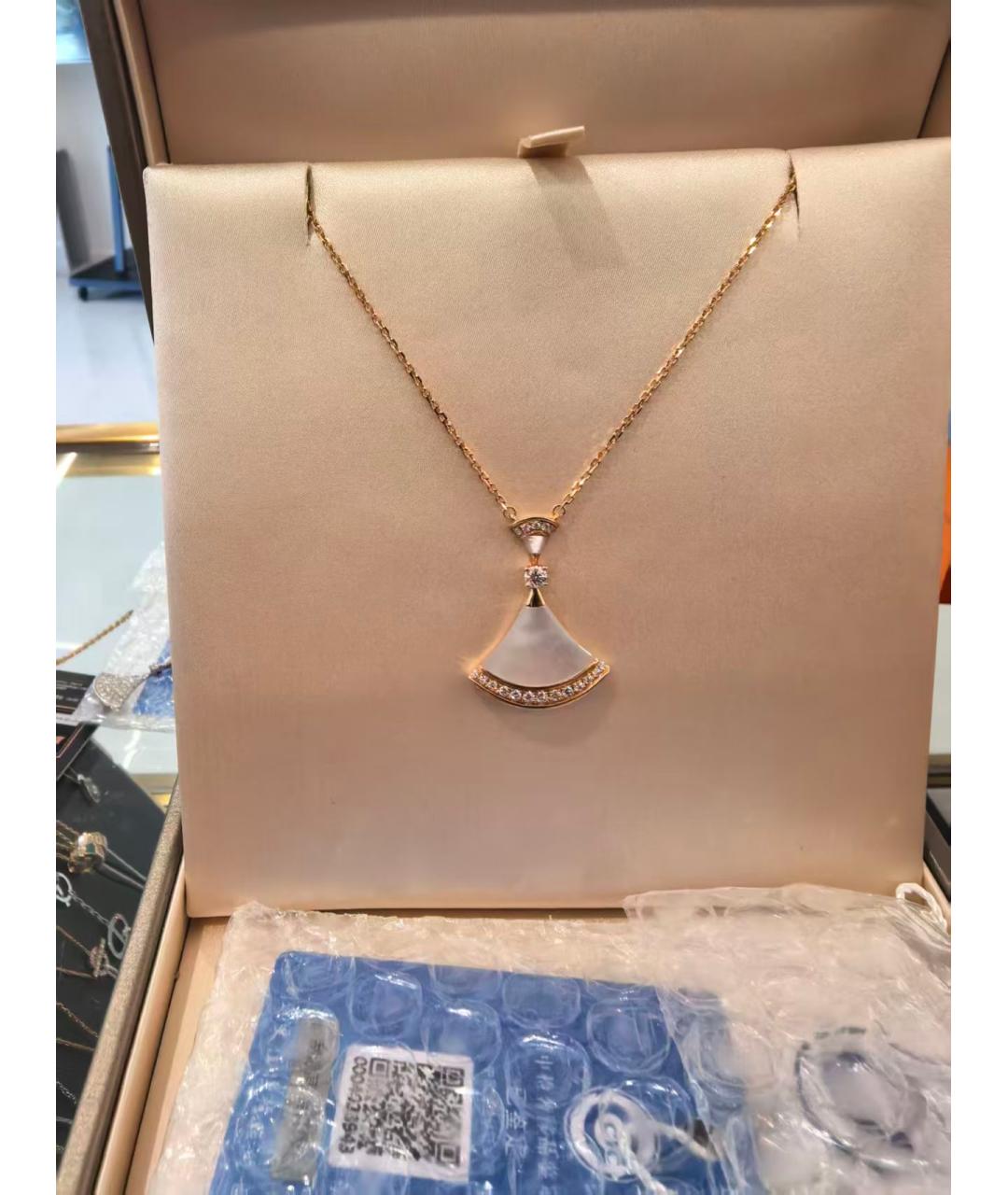 BVLGARI Белая подвеска, фото 3