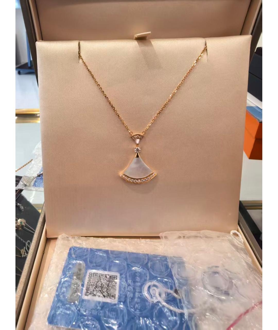 BVLGARI Белая подвеска, фото 4