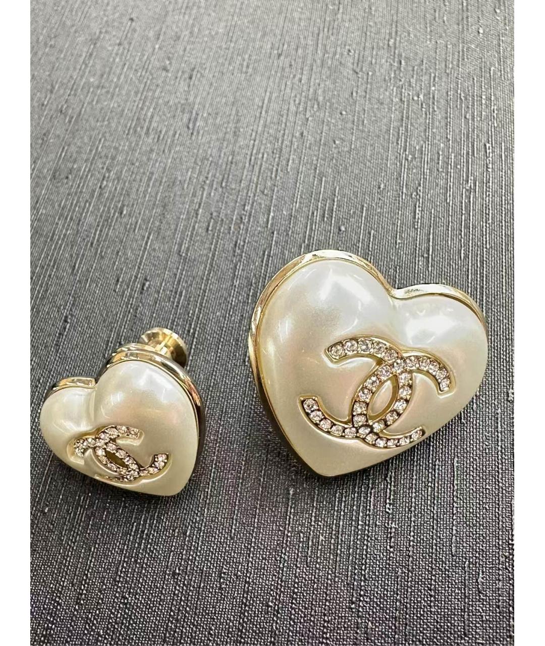 CHANEL Белые серьги, фото 3
