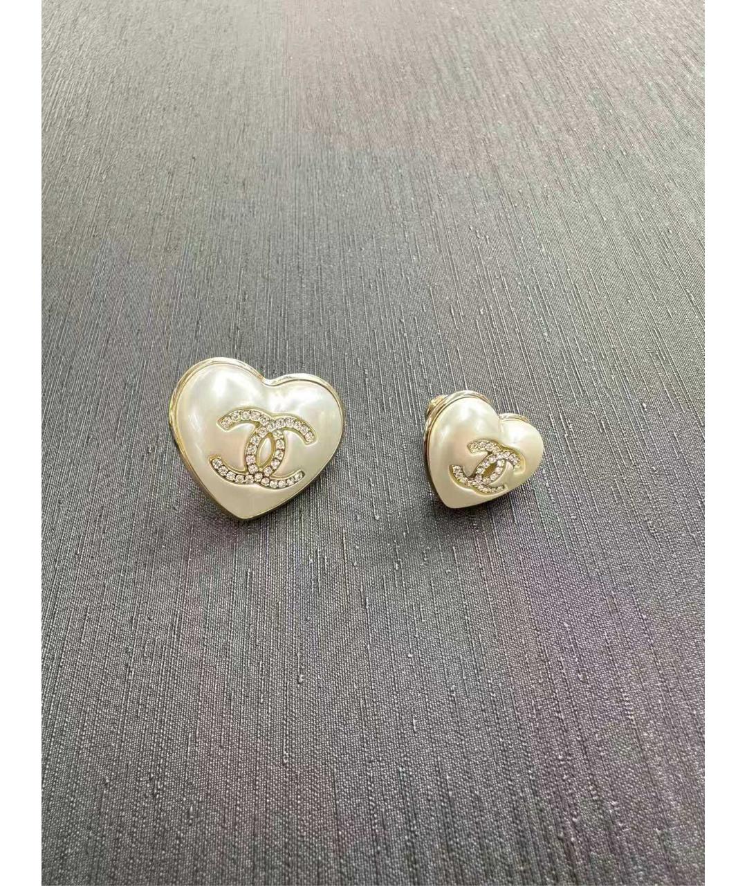 CHANEL Белые серьги, фото 5