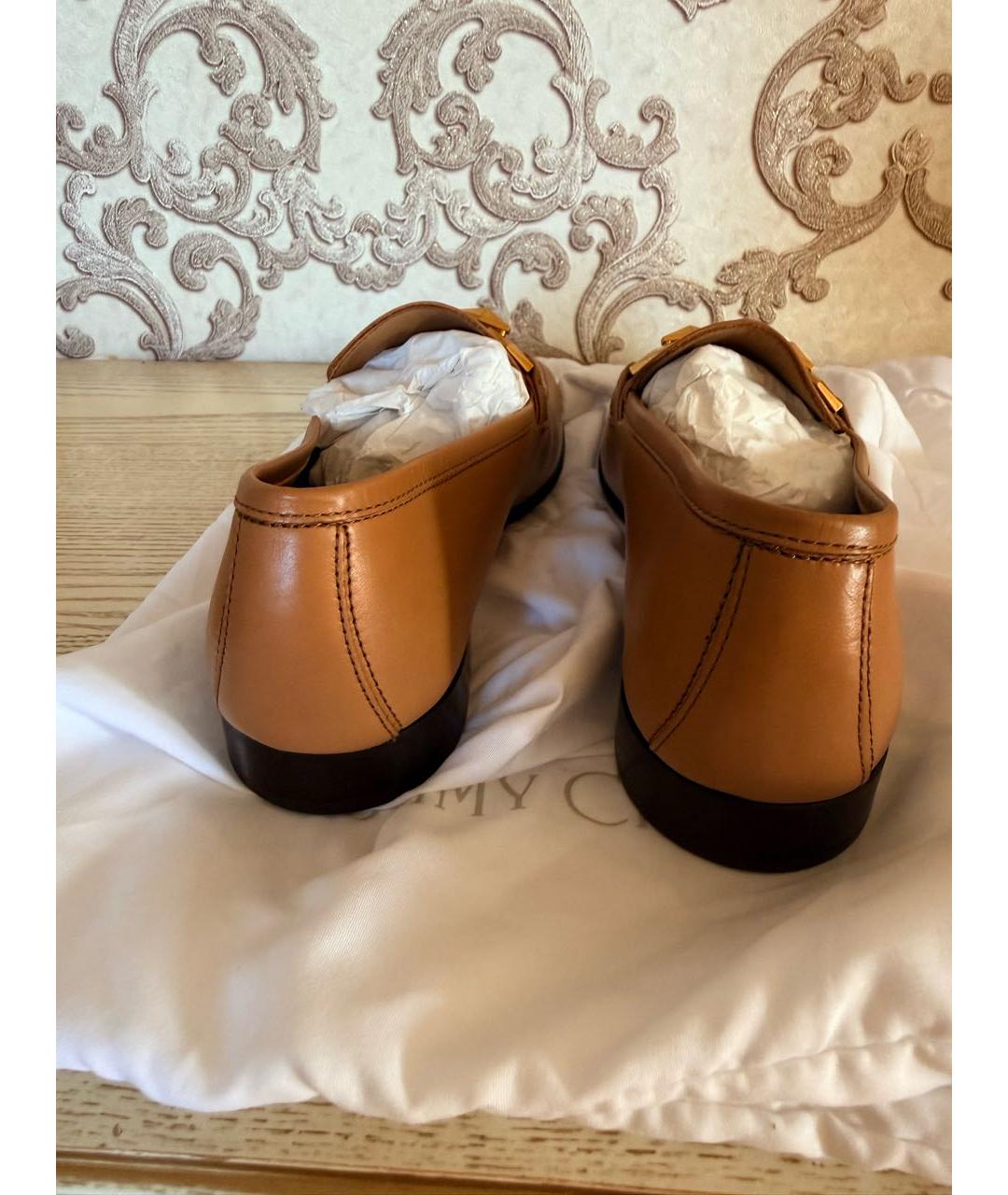 JIMMY CHOO Бежевые кожаные лоферы, фото 4