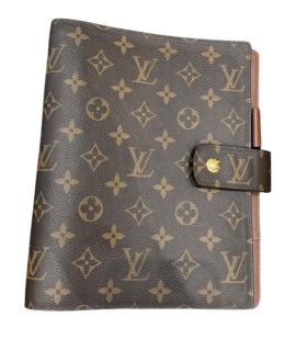 LOUIS VUITTON Обложка/футляр