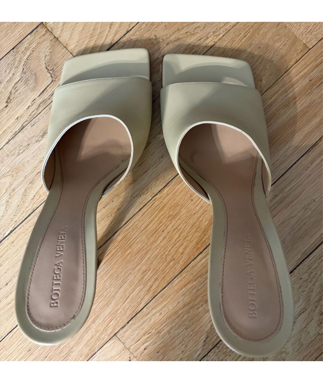 BOTTEGA VENETA Бежевые кожаные мюли, фото 3