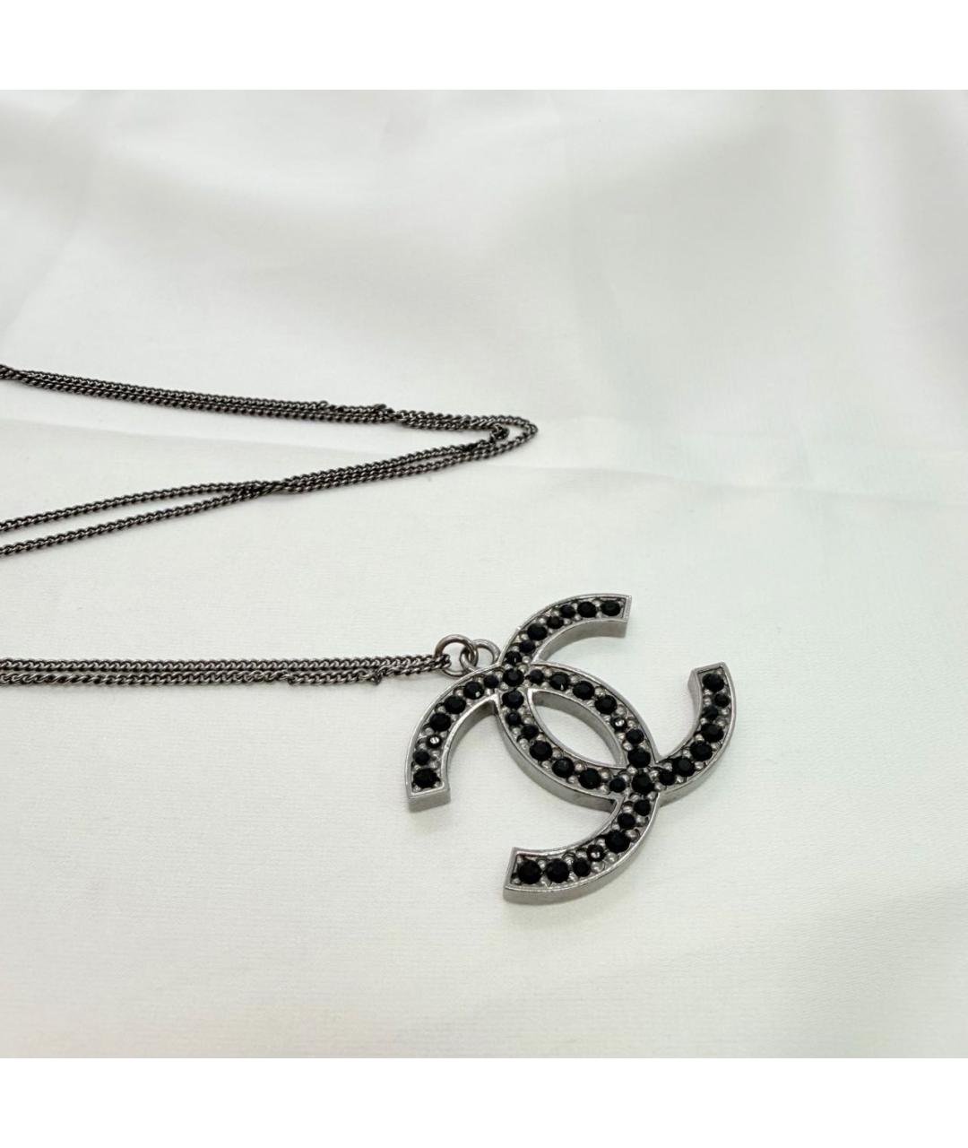 CHANEL Черная металлическая подвеска, фото 3