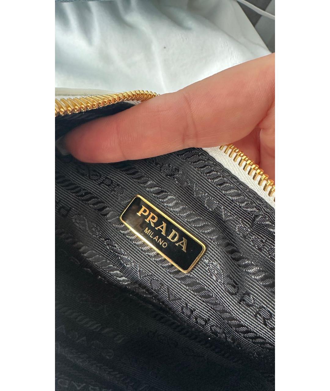 PRADA Белая сумка с короткими ручками из лакированной кожи, фото 7