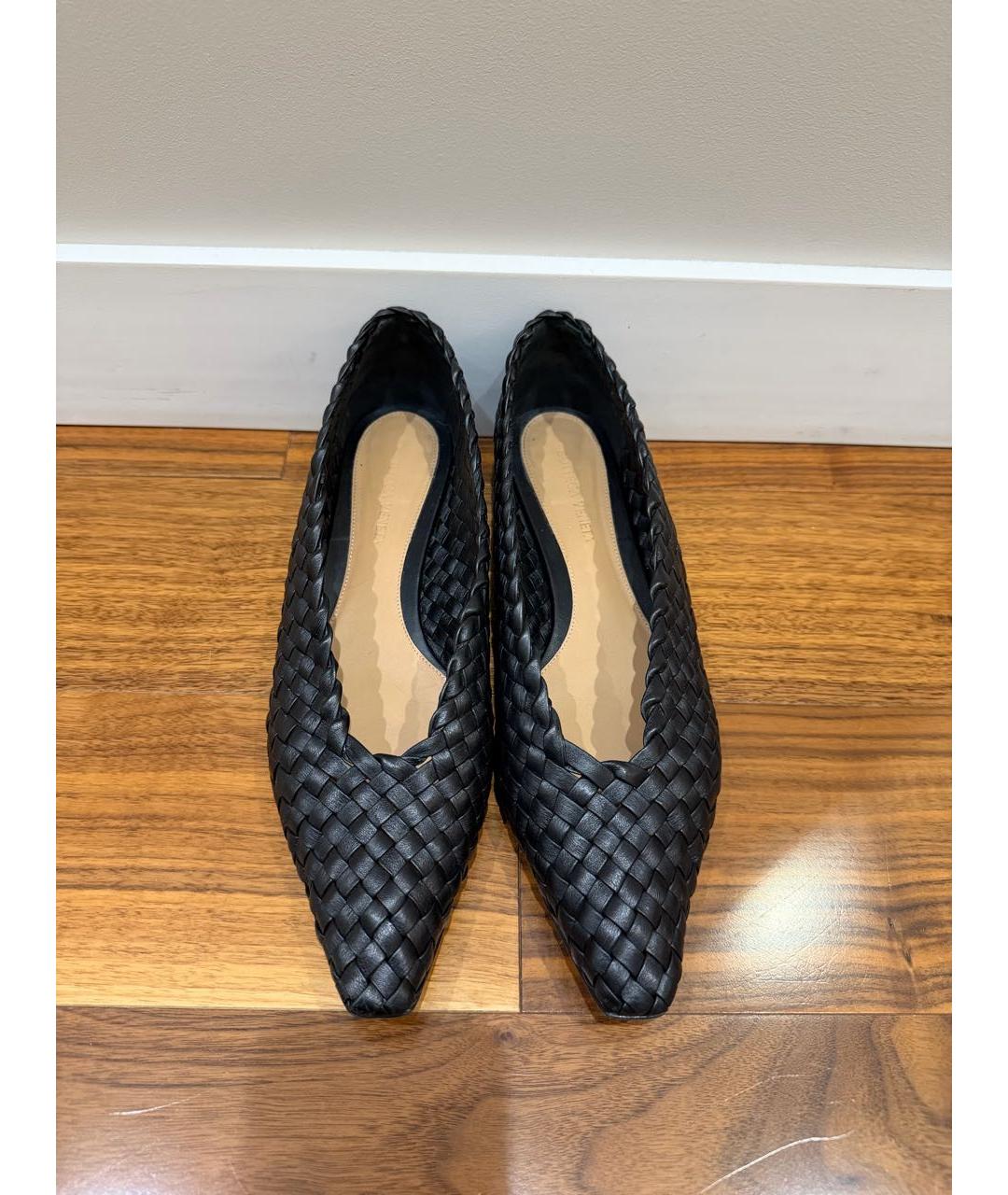 BOTTEGA VENETA Черные кожаные балетки, фото 2