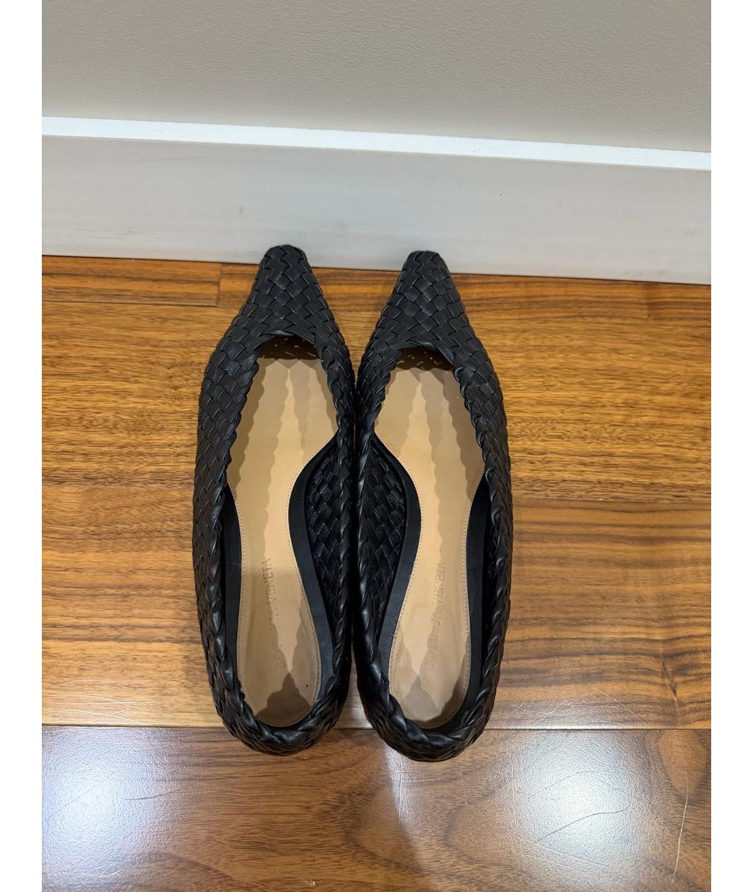 BOTTEGA VENETA Черные кожаные балетки, фото 3