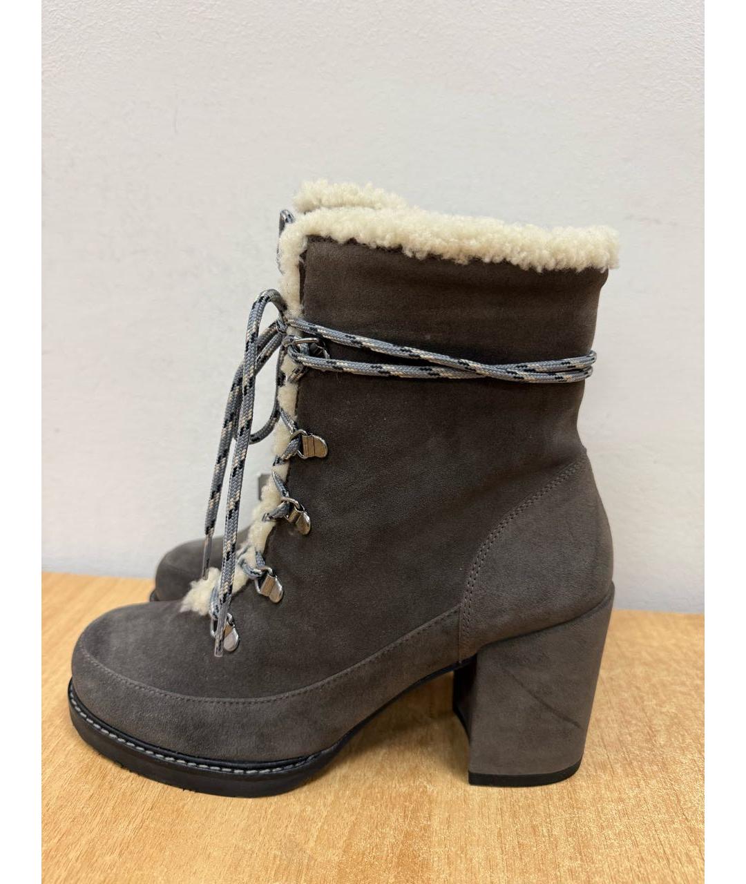 STUART WEITZMAN Серые замшевые ботильоны, фото 4
