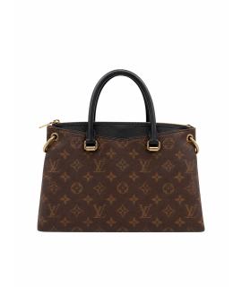 LOUIS VUITTON Сумка через плечо