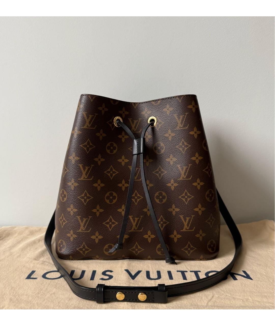 LOUIS VUITTON Коричневая кожаная сумка через плечо, фото 9