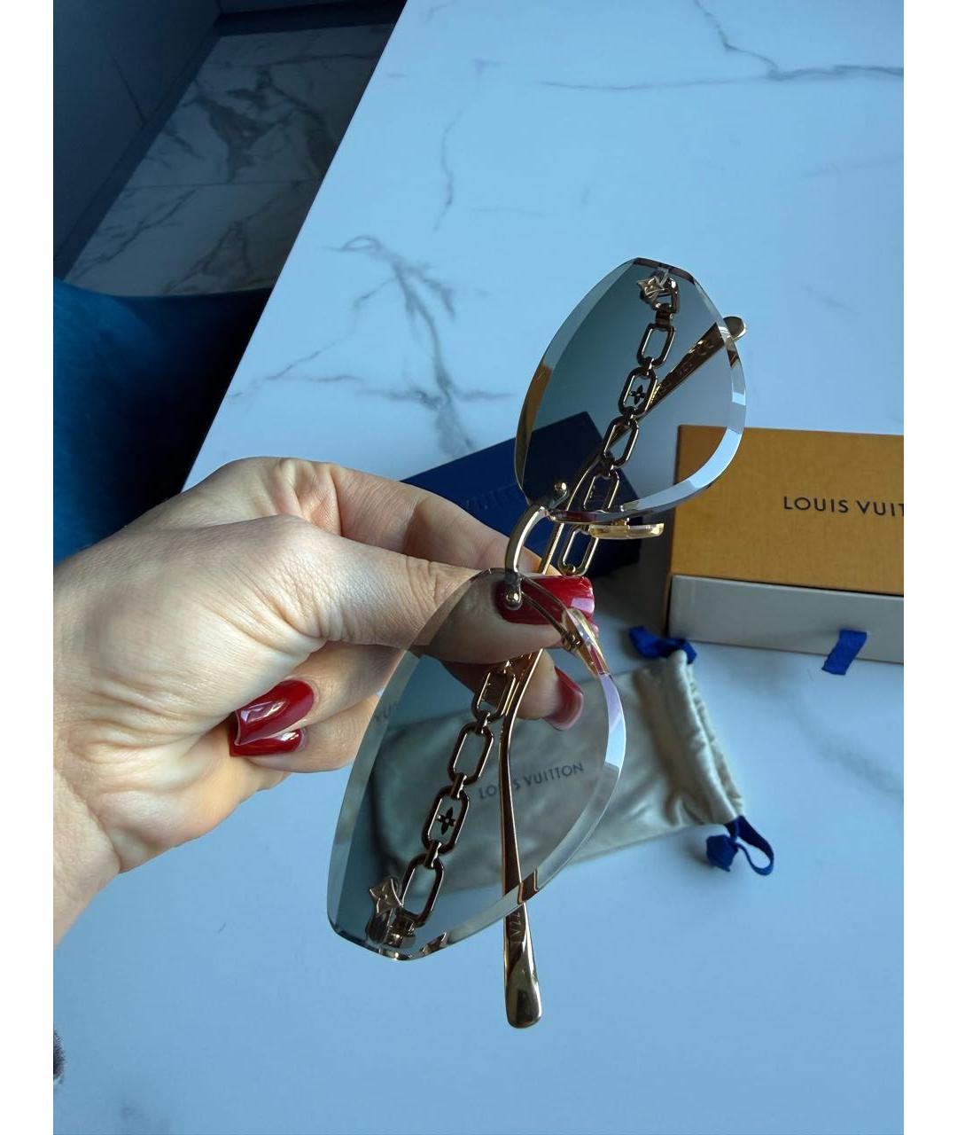 LOUIS VUITTON Золотые металлические солнцезащитные очки, фото 4