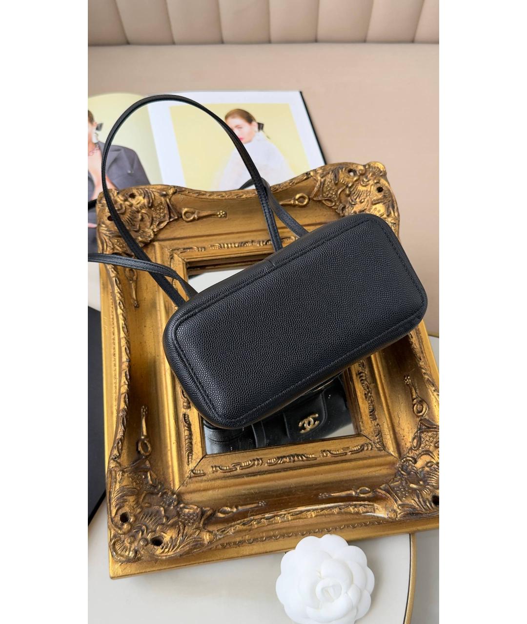 CHANEL Черная кожаная сумка с короткими ручками, фото 8