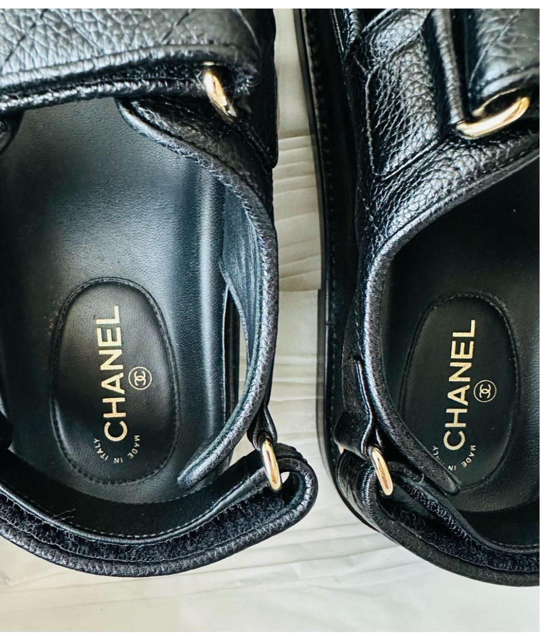 CHANEL Черные кожаные сандалии, фото 5