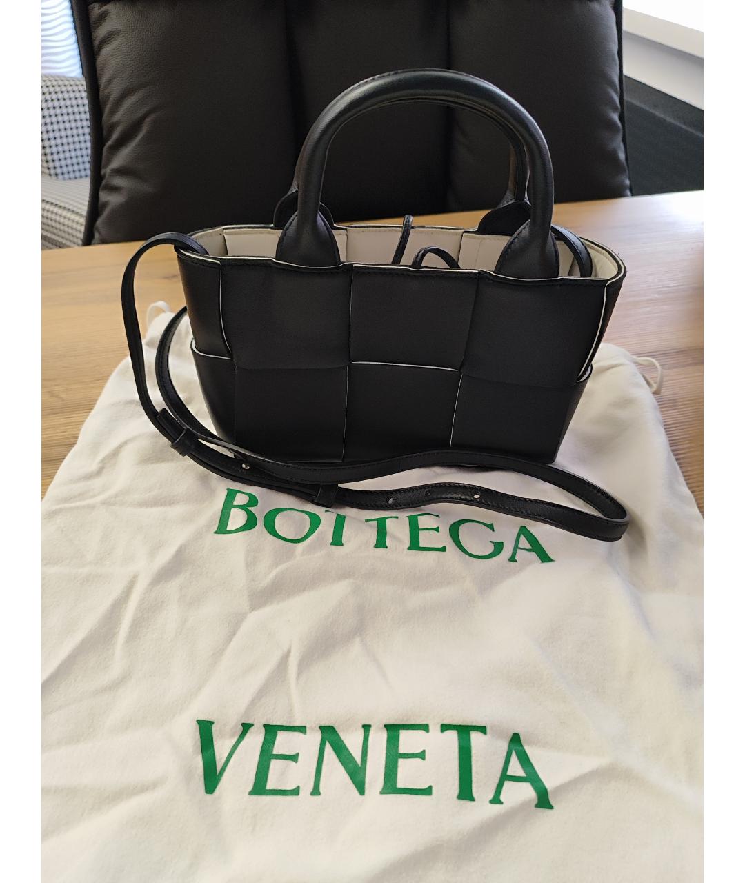 BOTTEGA VENETA Черная кожаная сумка тоут, фото 4