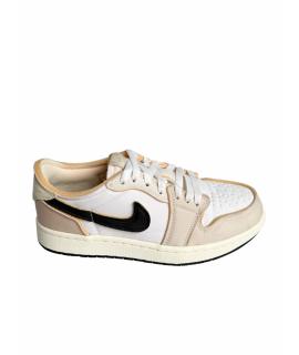 NIKE Кроссовки