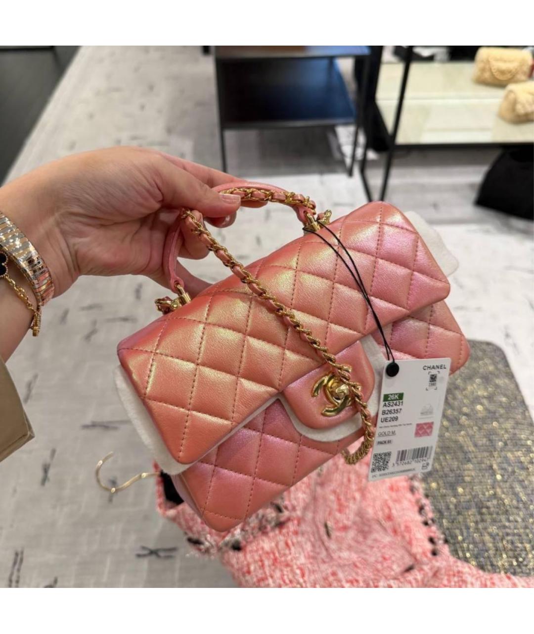 CHANEL Коралловая сумка с короткими ручками из лакированной кожи, фото 2