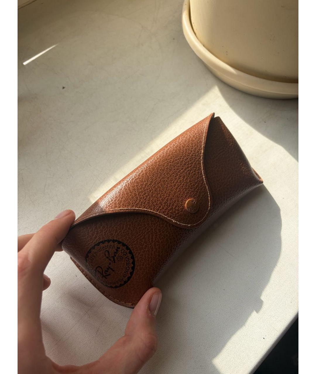 RAY BAN Коричневые пластиковые солнцезащитные очки, фото 4