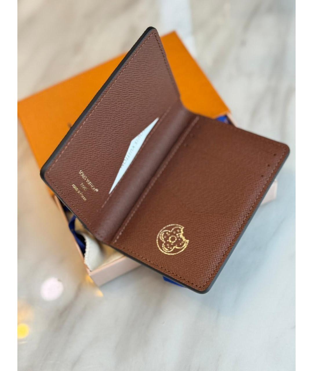 LOUIS VUITTON Коричневый кардхолдер, фото 2