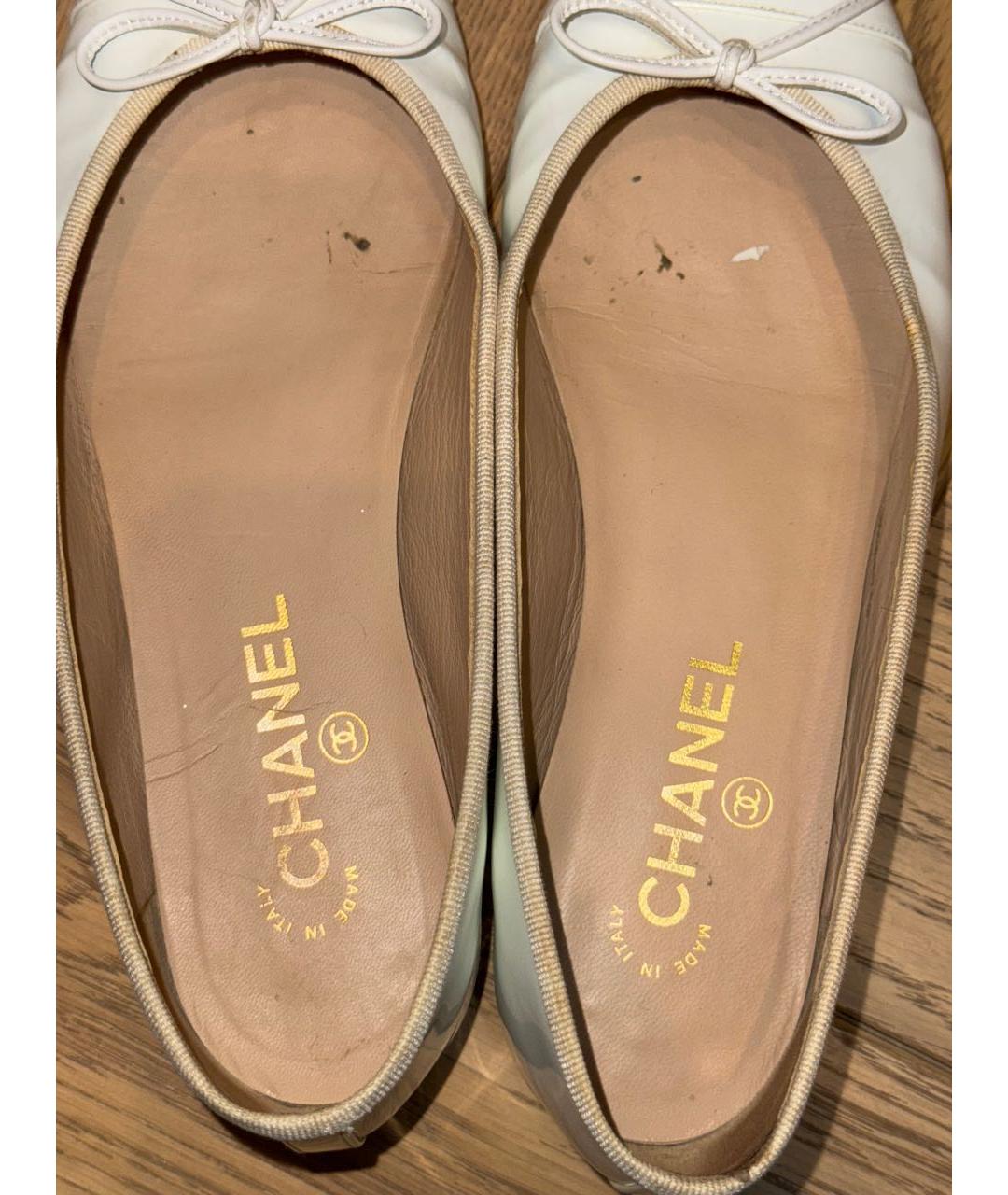 CHANEL Белые кожаные балетки, фото 3