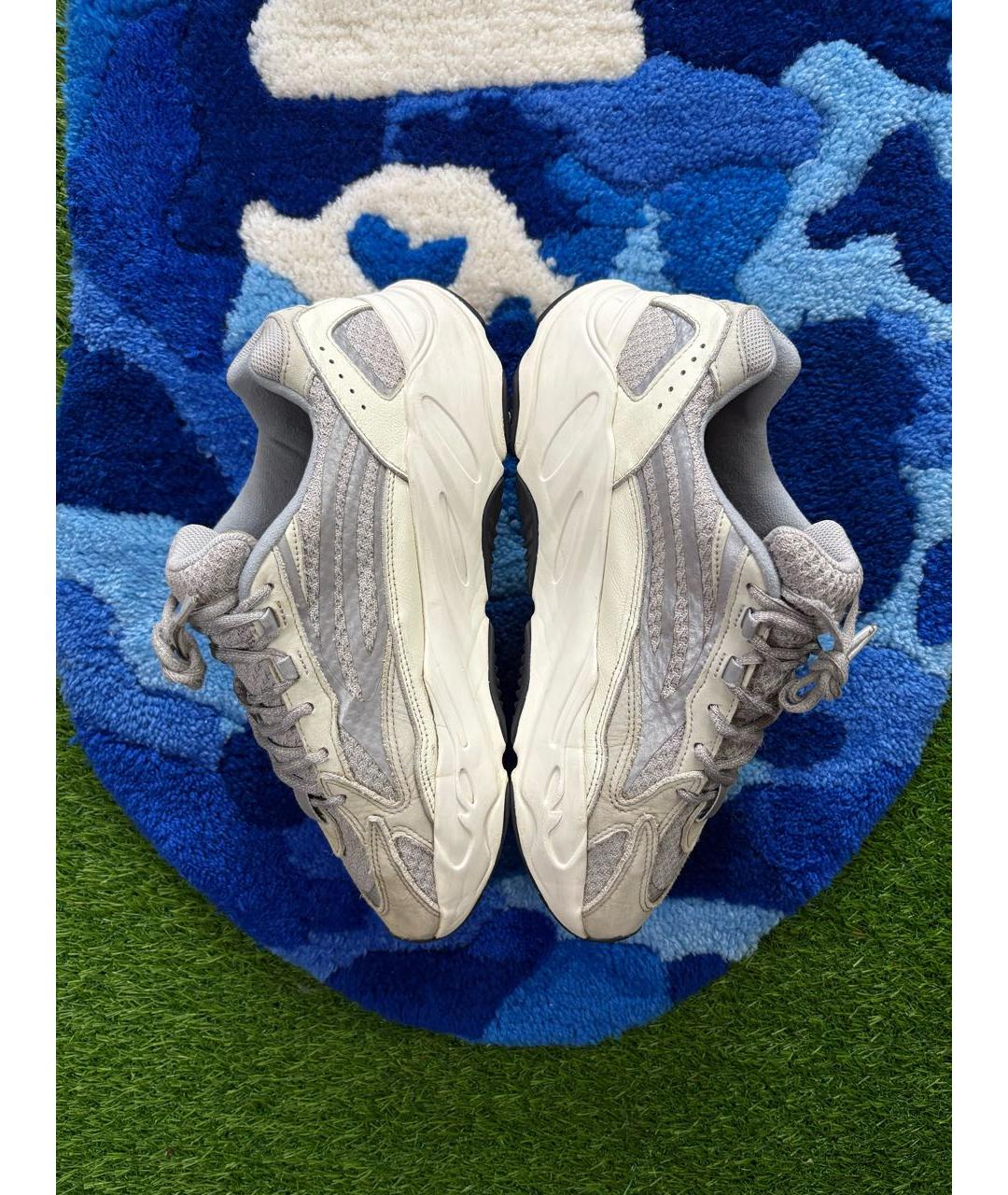 ADIDAS YEEZY Серые синтетические низкие кроссовки / кеды, фото 3