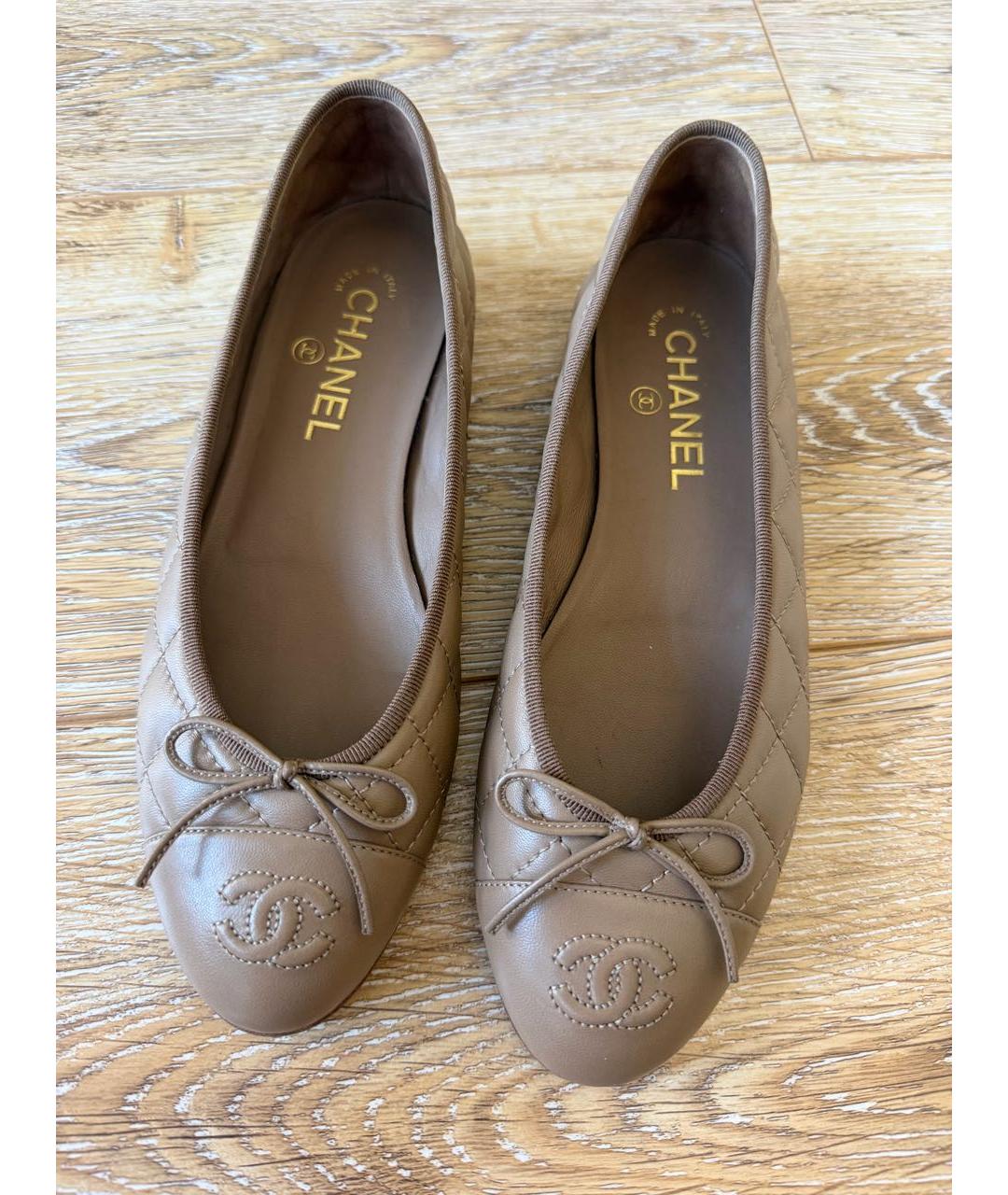CHANEL Коричневые кожаные балетки, фото 6